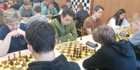 Naši šachisté bojovali v kraji